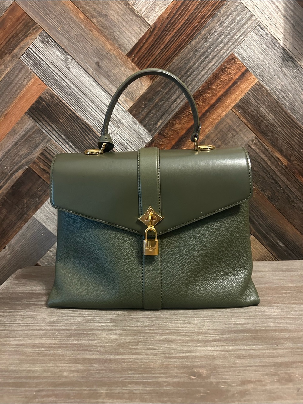 Louis Vuitton Rose des Vents